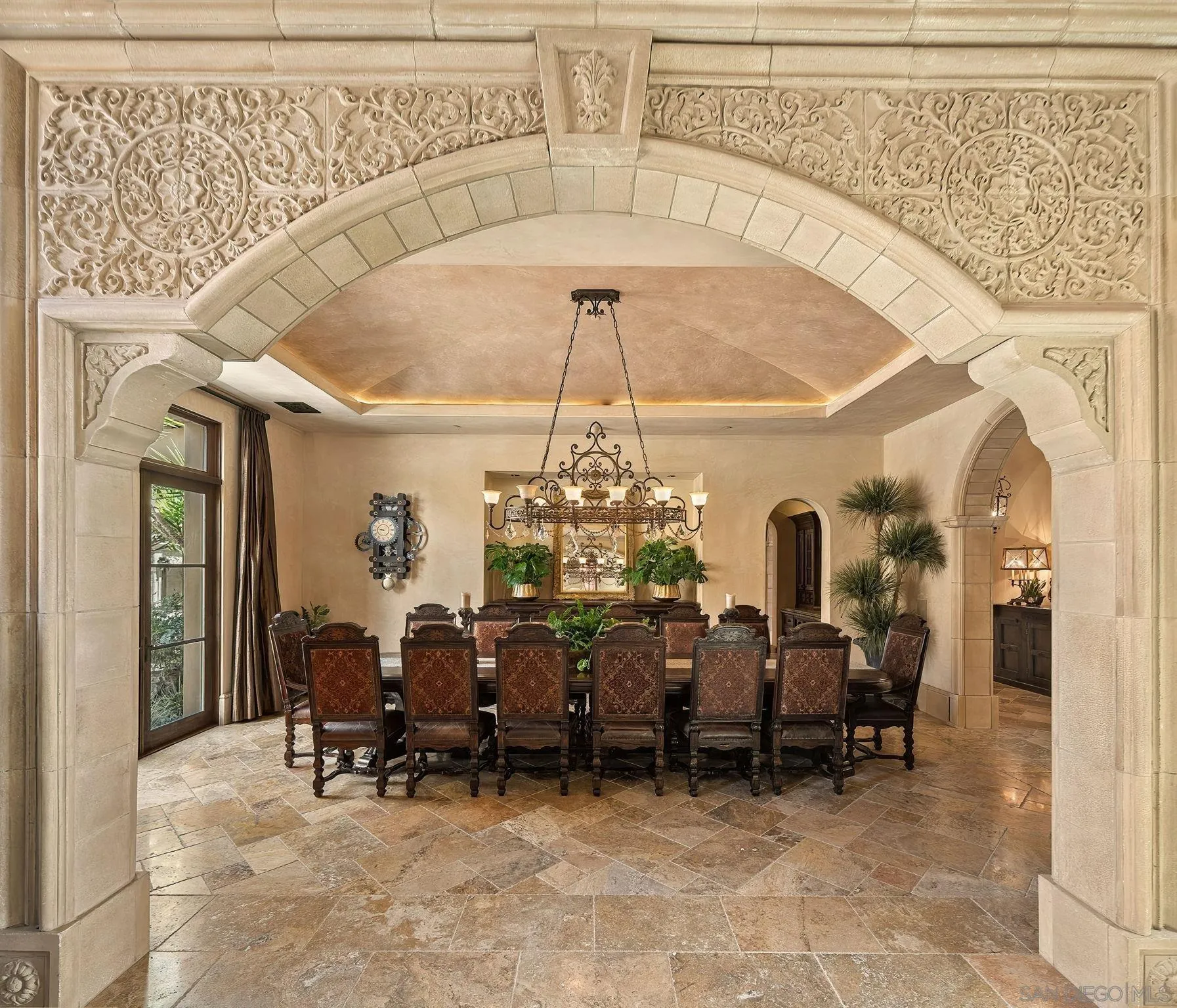 8619 Via Rancho Cielo