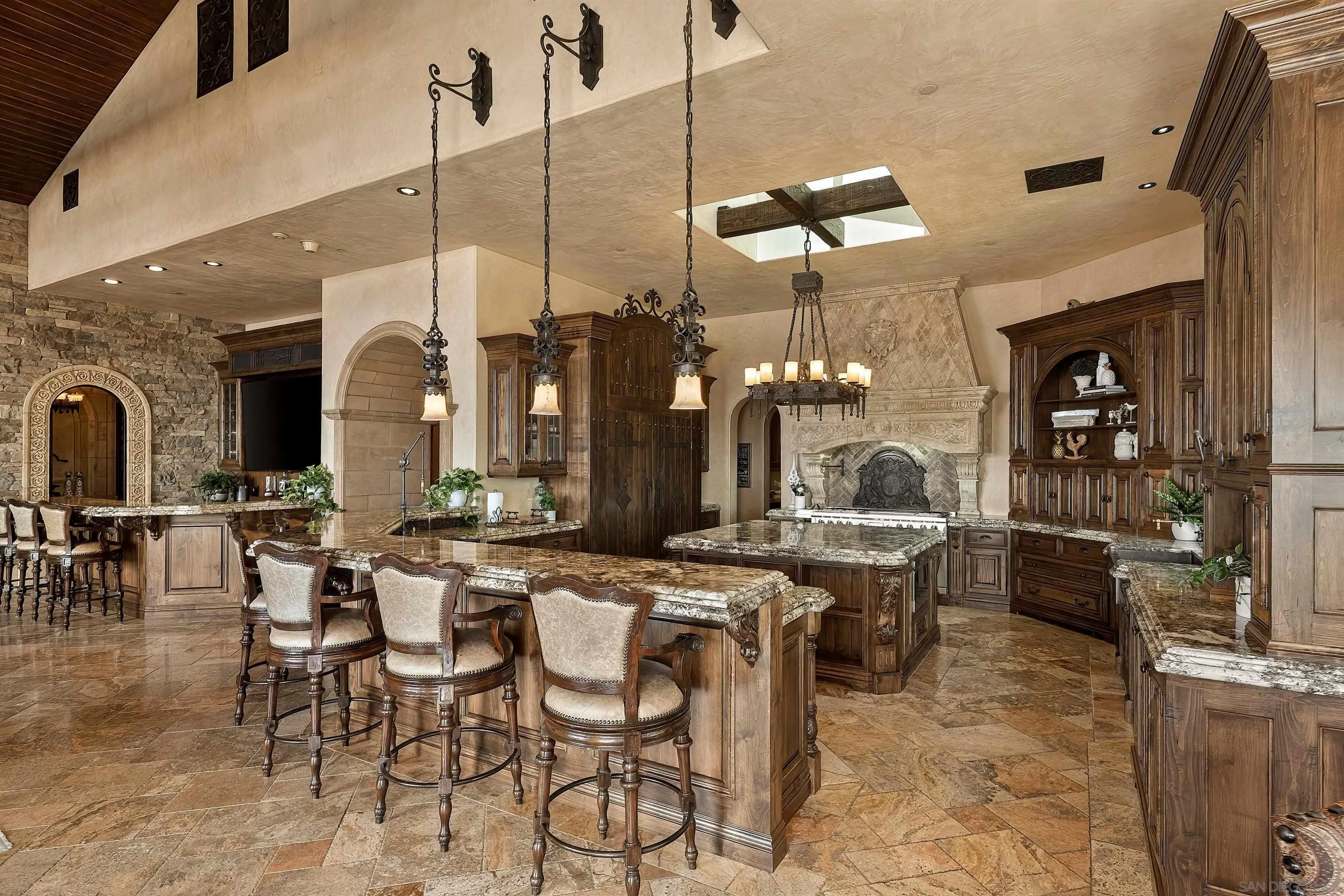 8619 Via Rancho Cielo