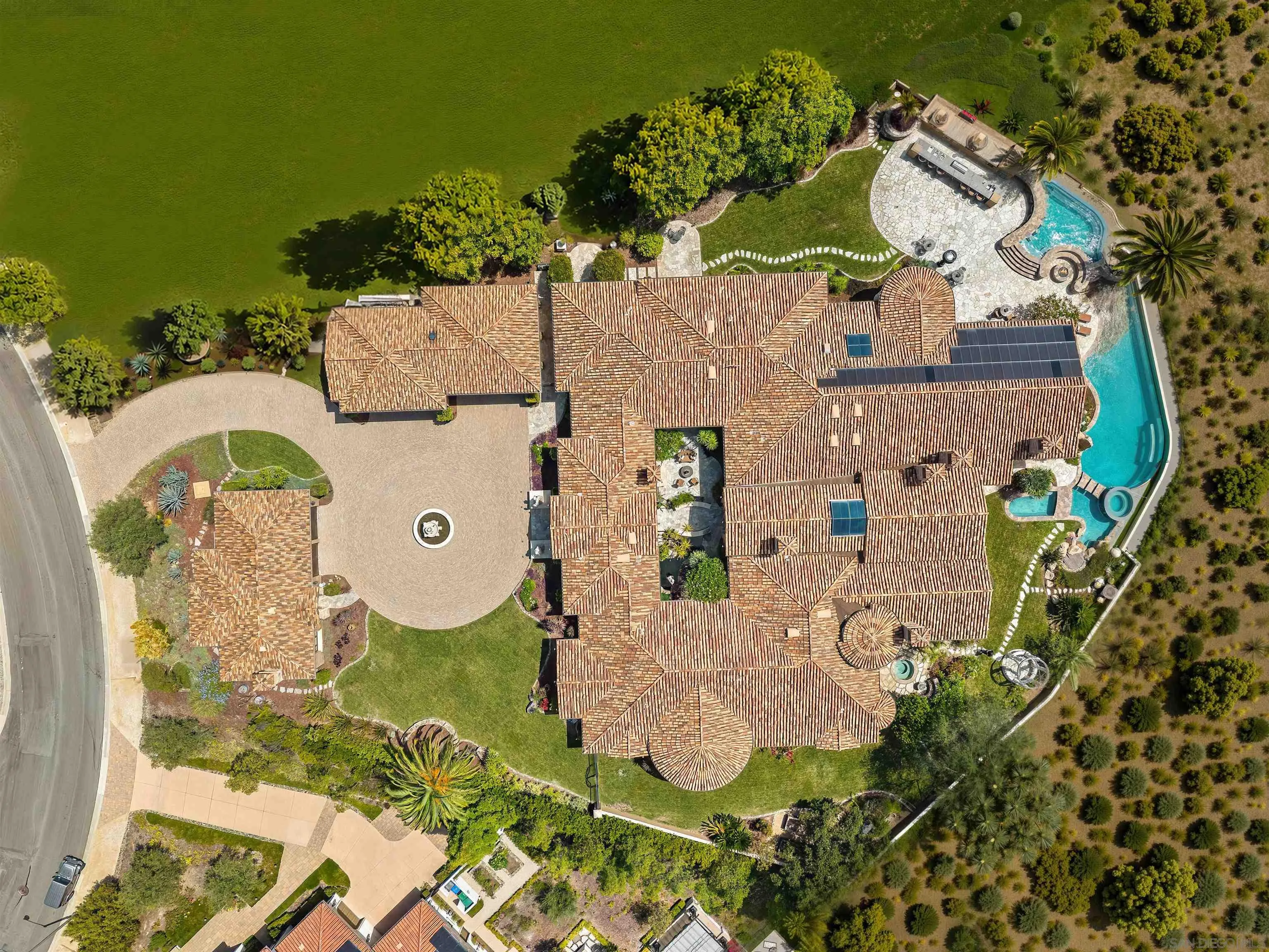 8619 Via Rancho Cielo
