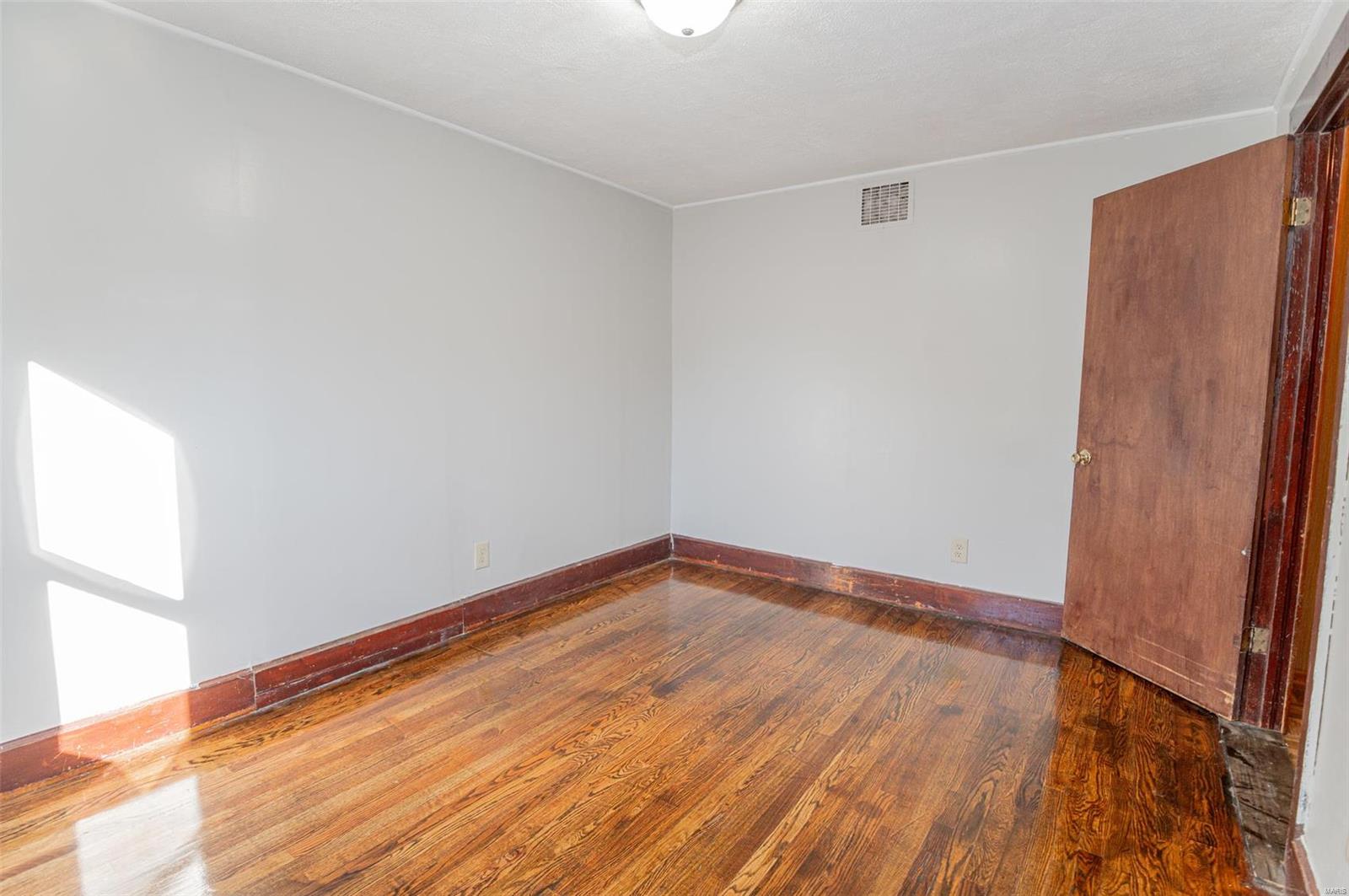 506 S Oak