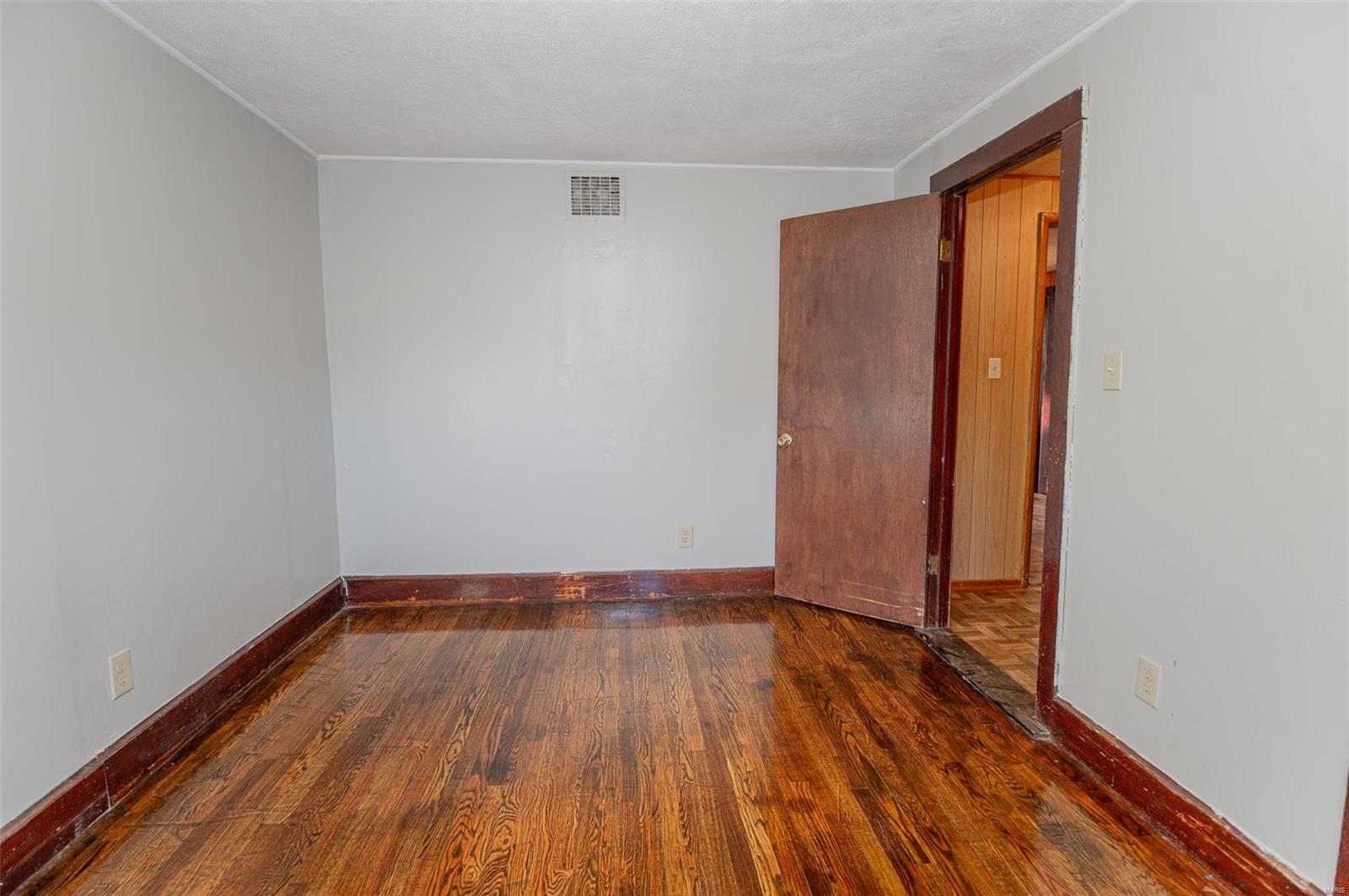 506 S Oak