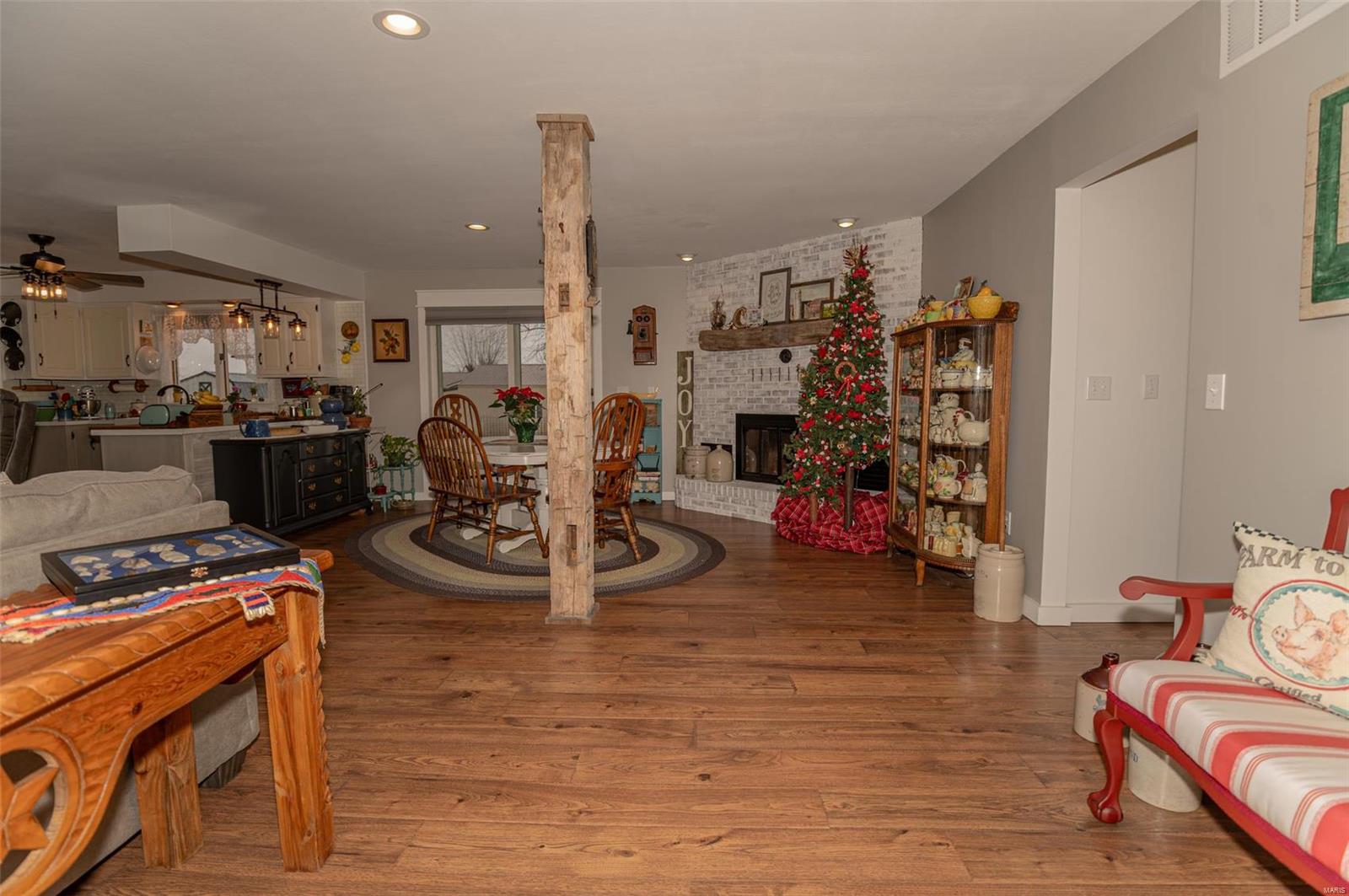 202 N Belle Ave