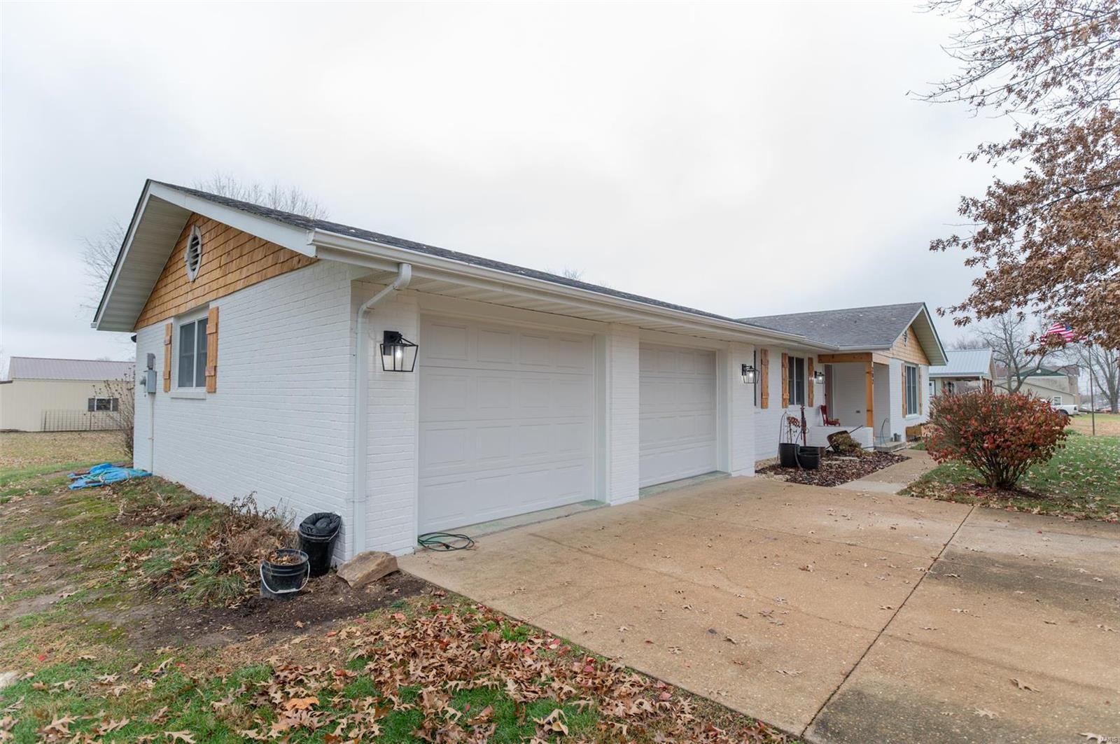 202 N Belle Ave