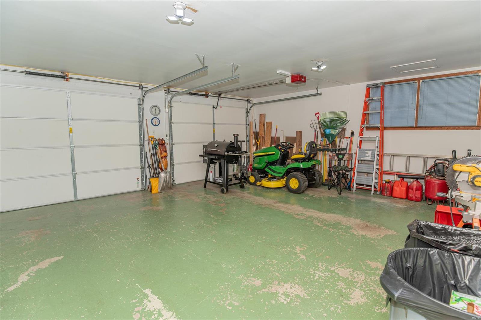 202 N Belle Ave