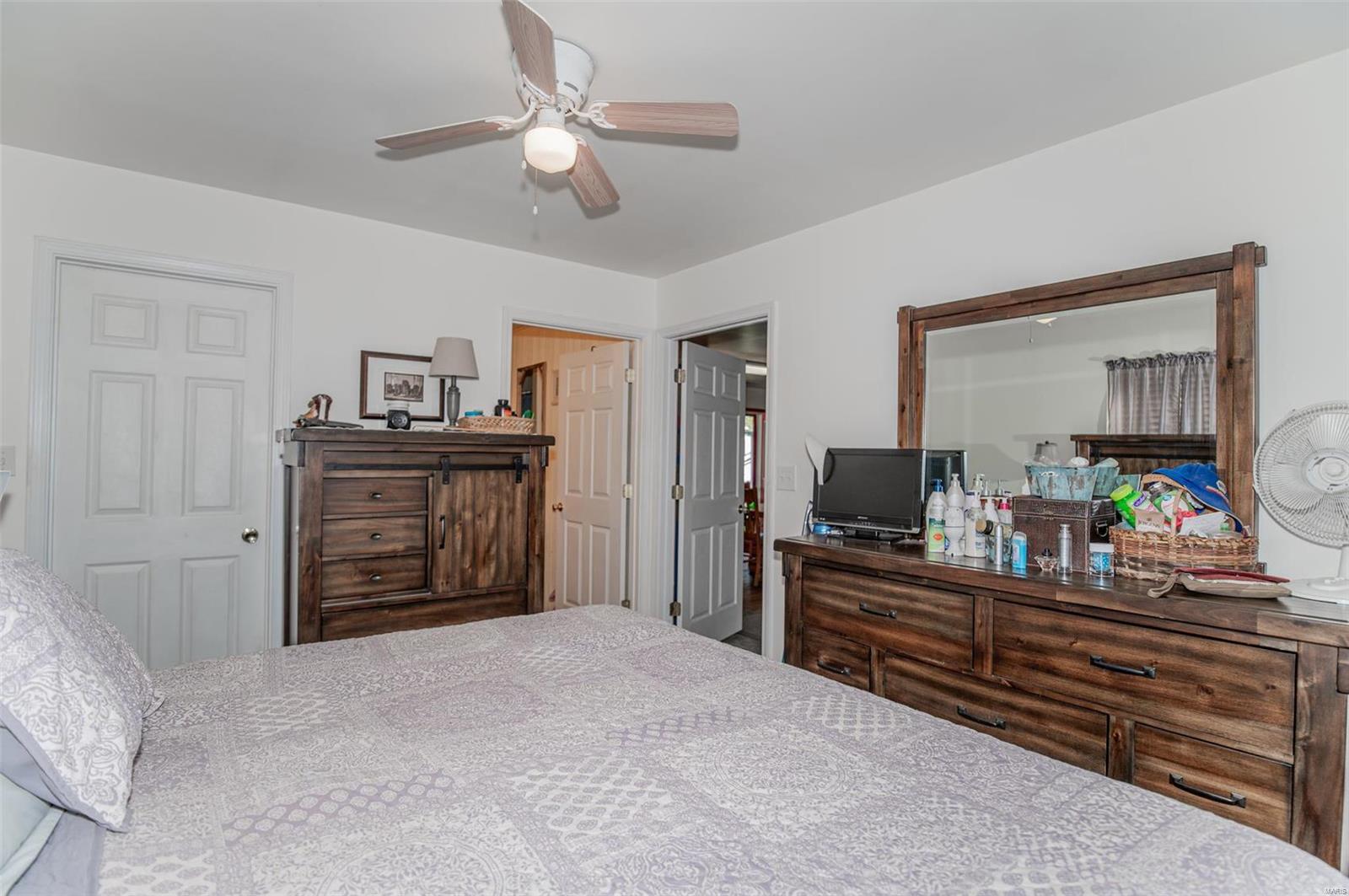 306 W Kansas City St