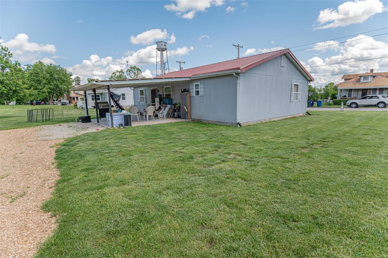 306 W Kansas City St