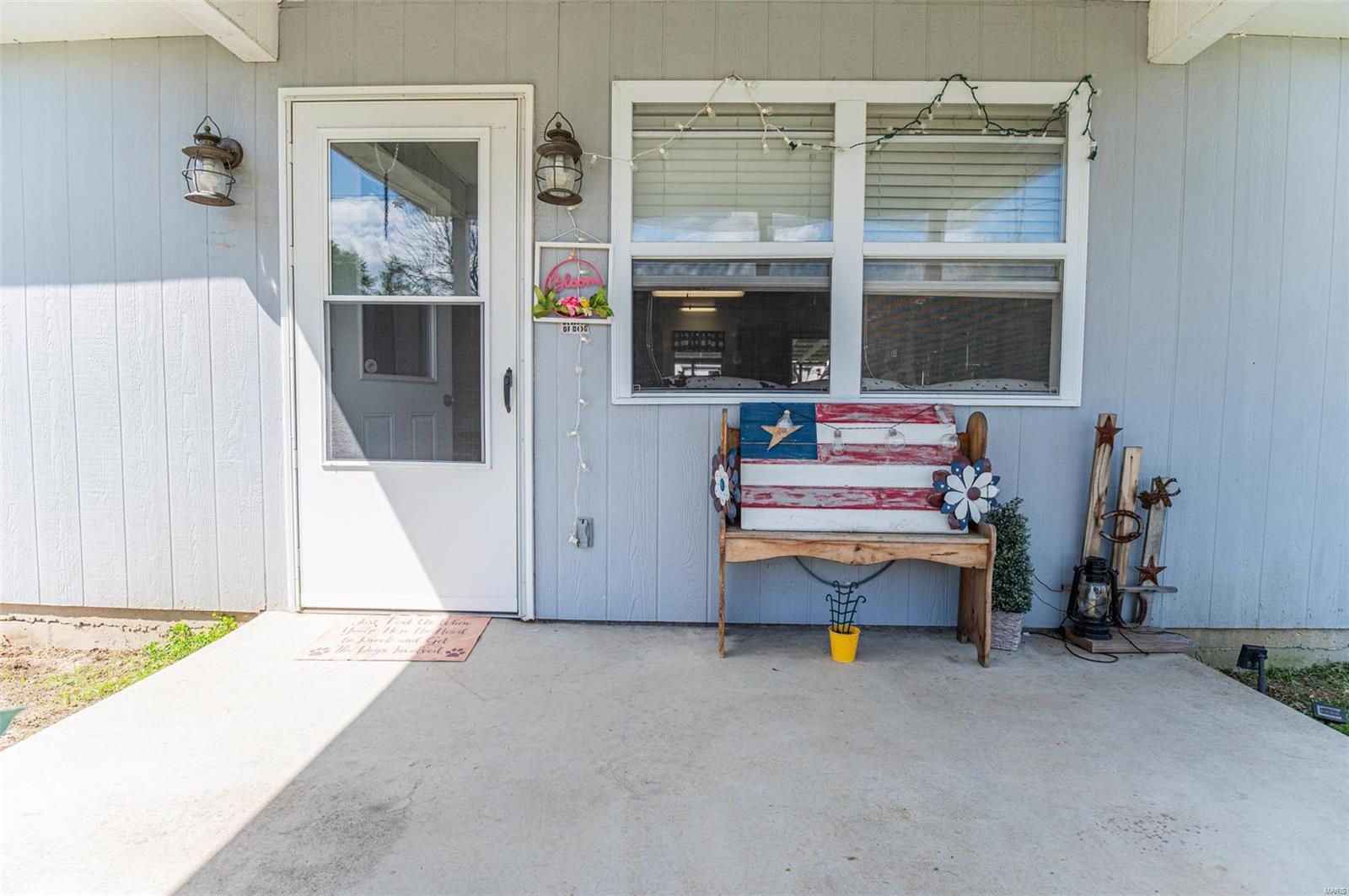 306 W Kansas City St