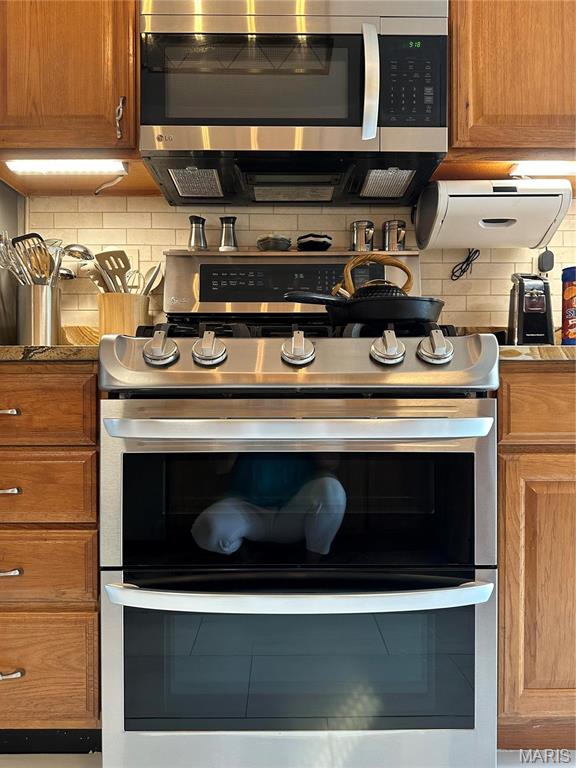 3890 TALL OAKS Drive