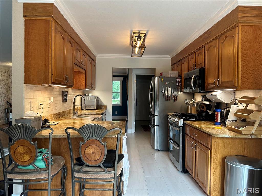 3890 TALL OAKS Drive