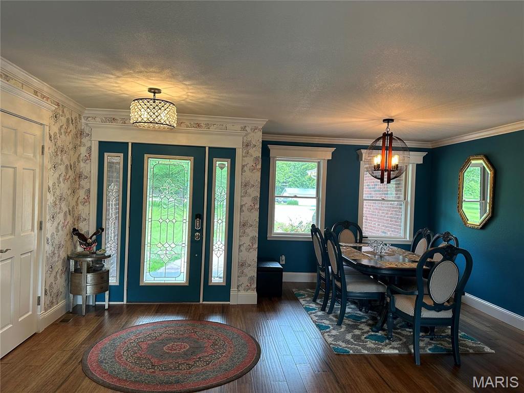 3890 TALL OAKS Drive