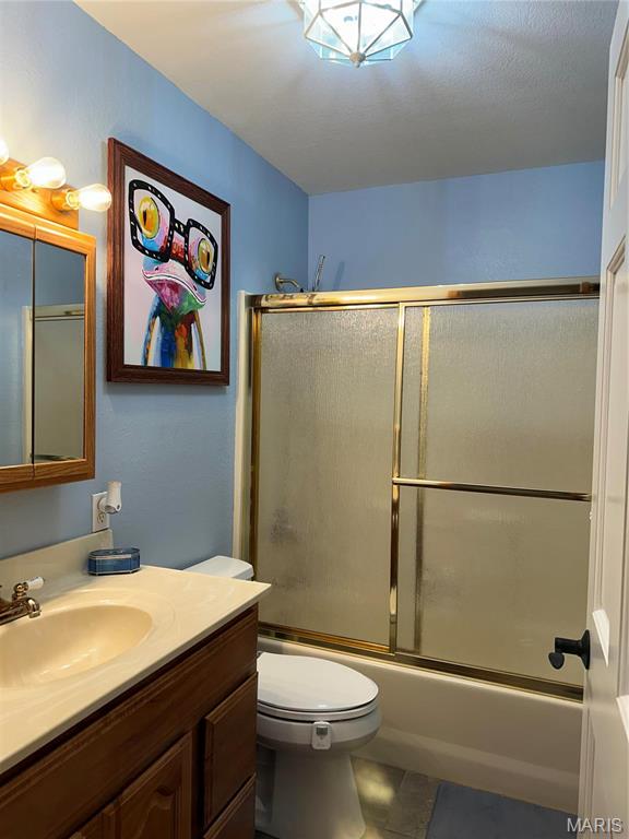 3890 TALL OAKS Drive