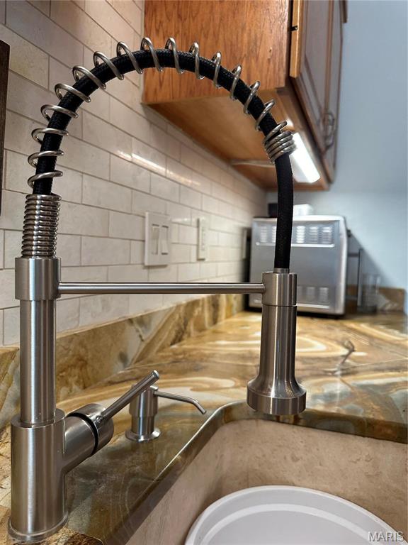 3890 TALL OAKS Drive