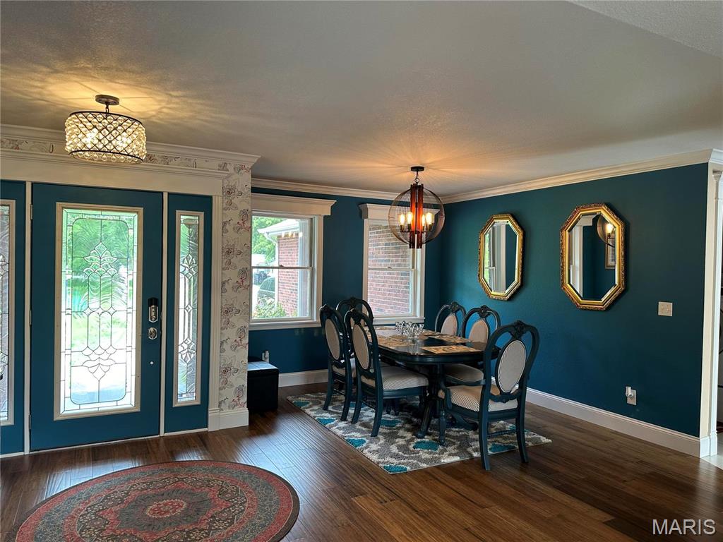 3890 TALL OAKS Drive