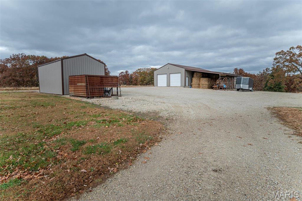 1106 W Parkview Drive
