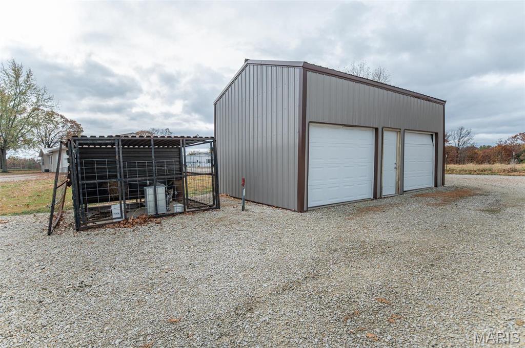 1106 W Parkview Drive
