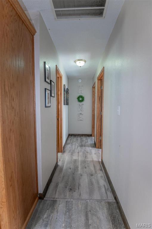 1106 W Parkview Drive