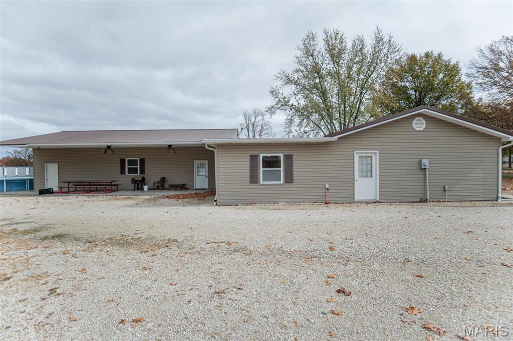 1106 W Parkview Drive