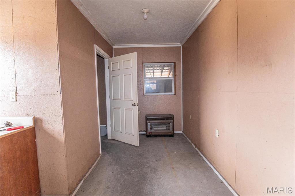 1106 W Parkview Drive