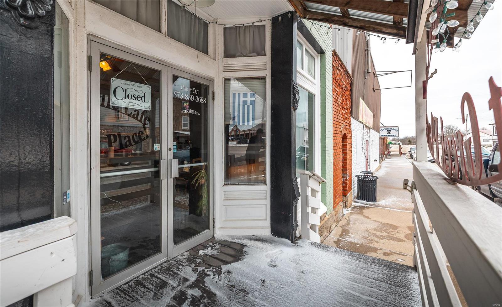 305 South Alvarado Avenue