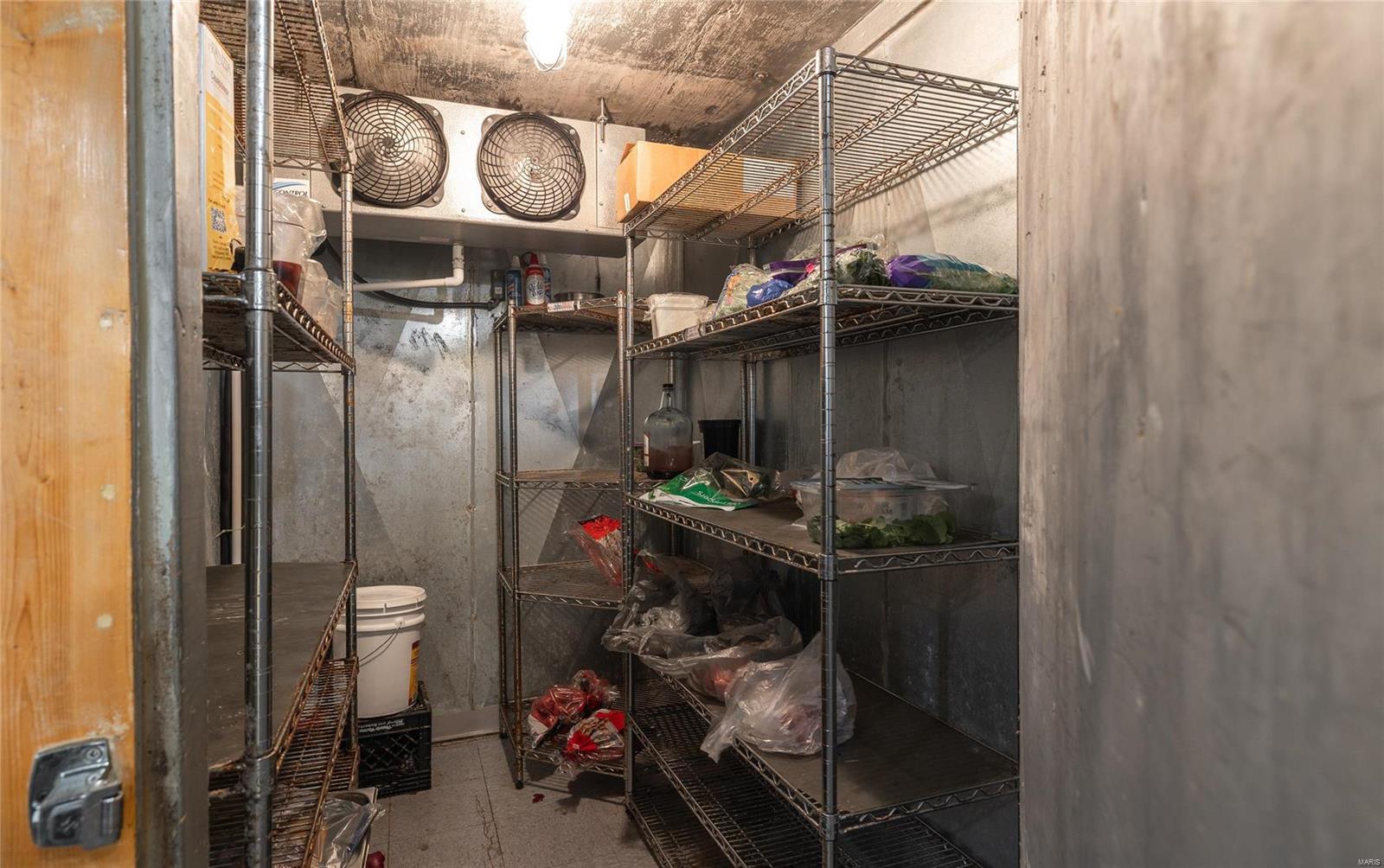 305 South Alvarado Avenue