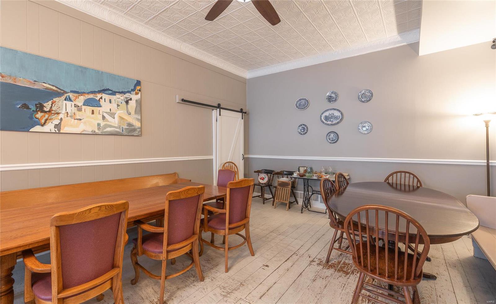 305 South Alvarado Avenue