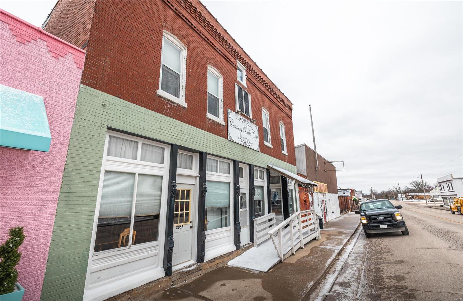 305 South Alvarado Avenue