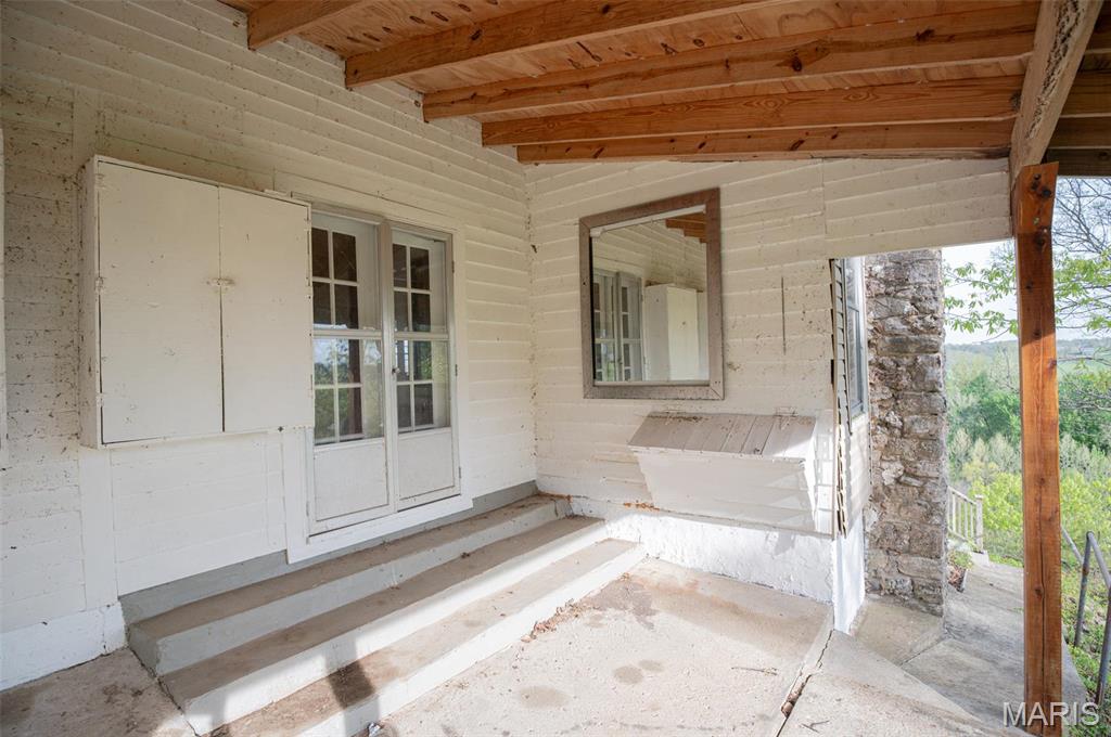16898 Highway 42