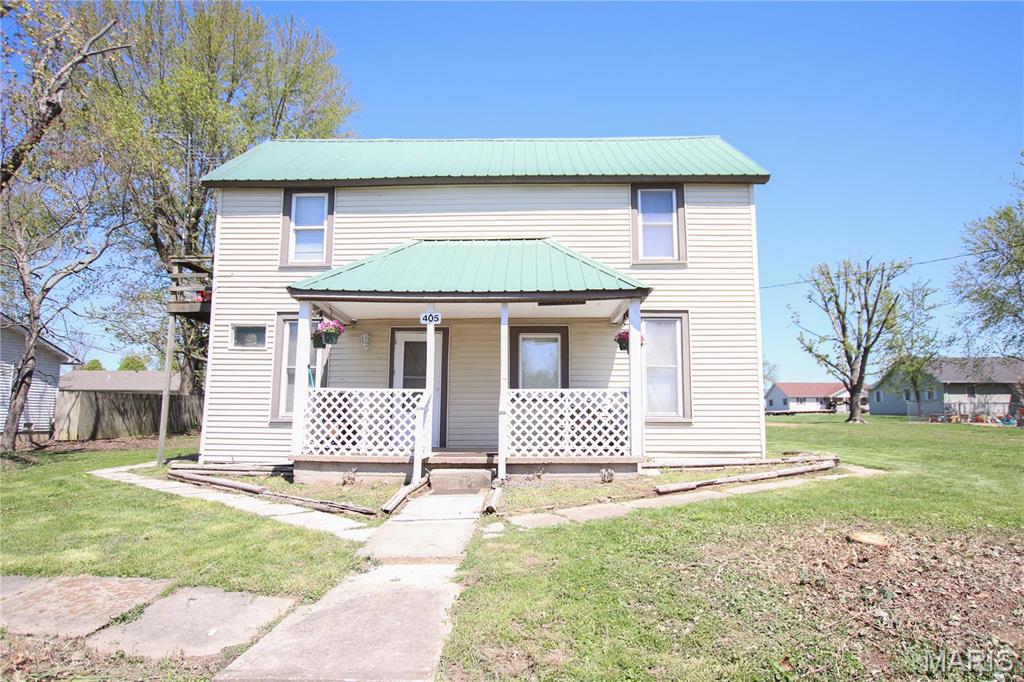 405 E 1st Street