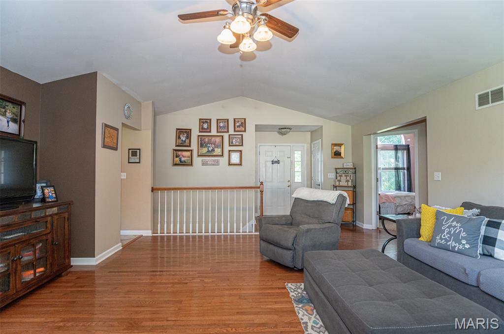 351 Meyers Hill Ln