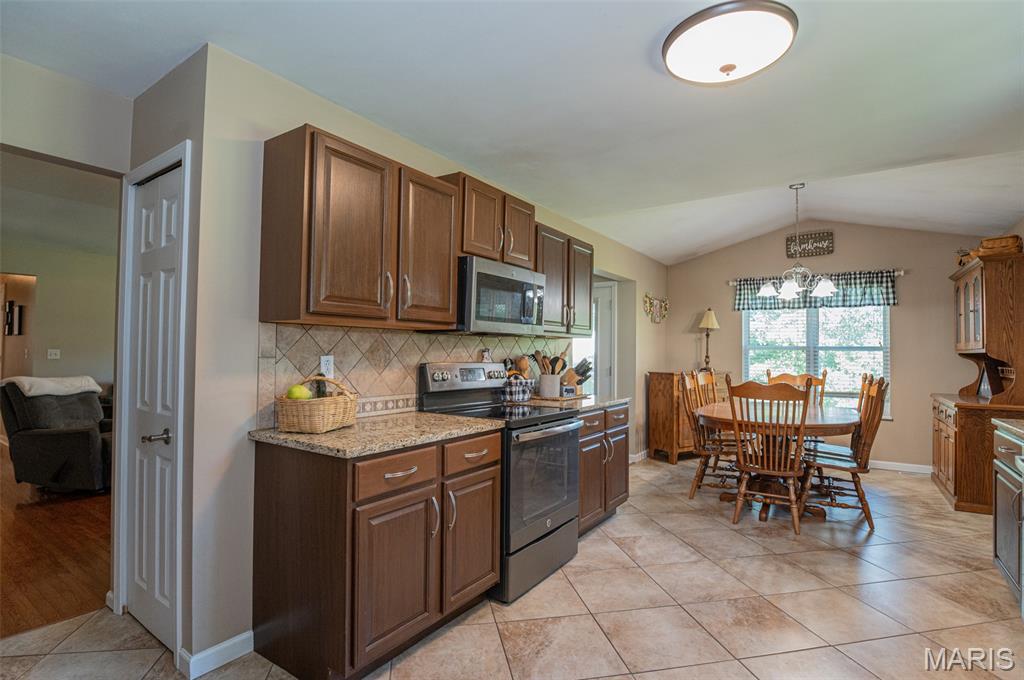 351 Meyers Hill Ln