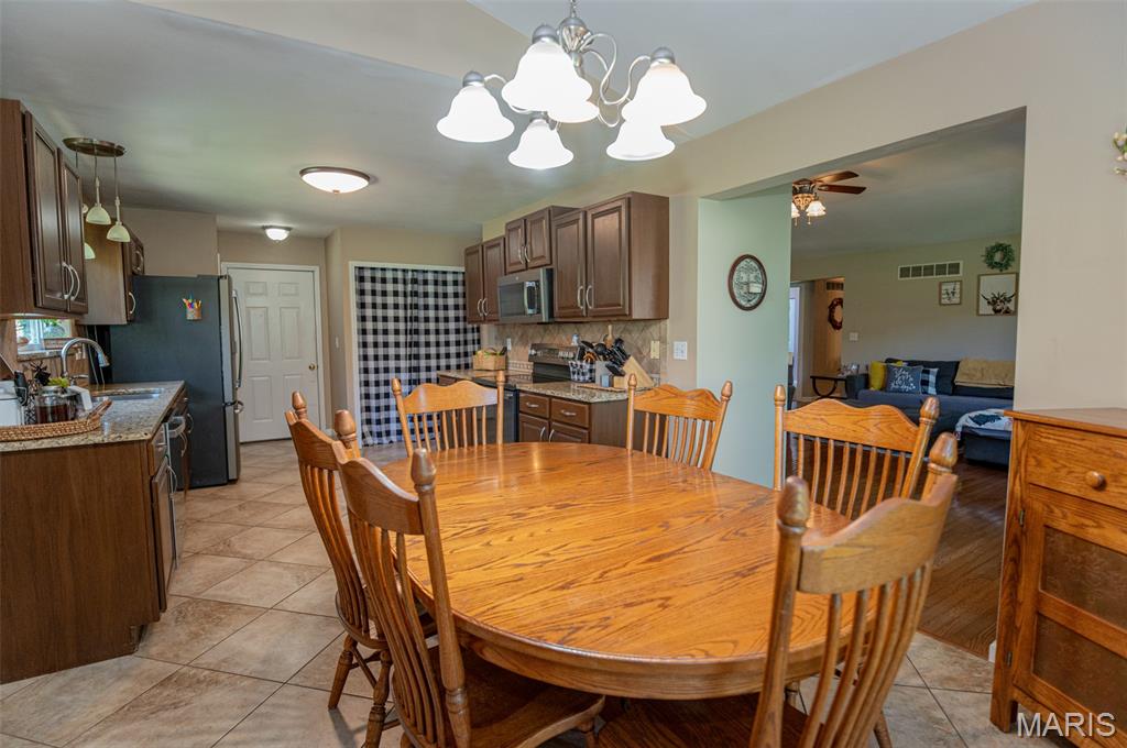 351 Meyers Hill Ln