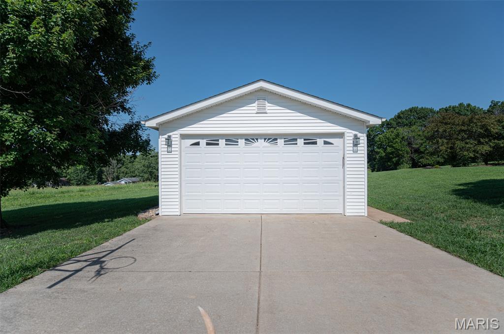 351 Meyers Hill Ln