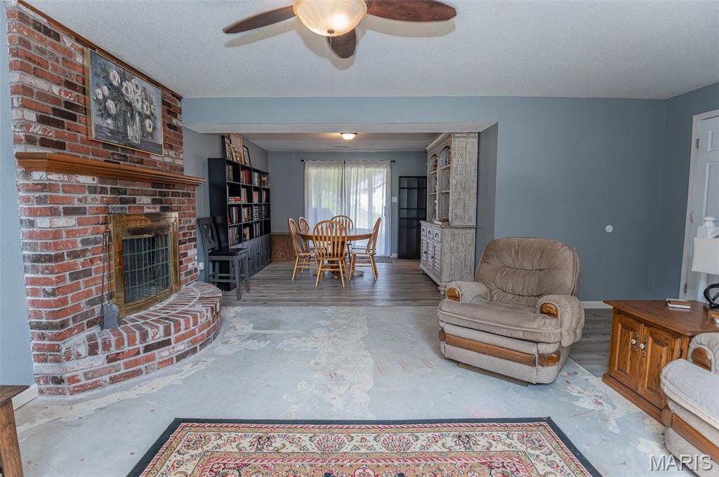 2707 Renns Lake Road