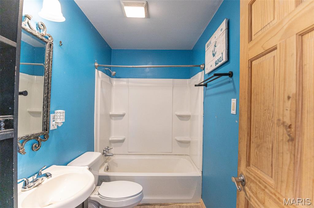 202 E Lincoln Avenue