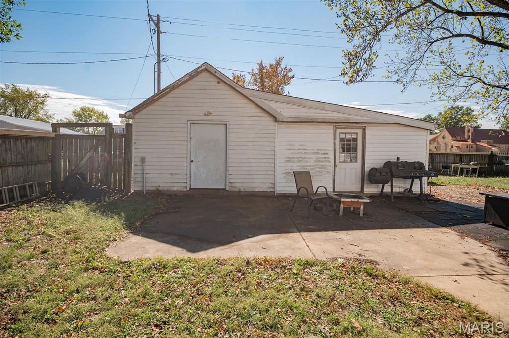 202 E Lincoln Avenue