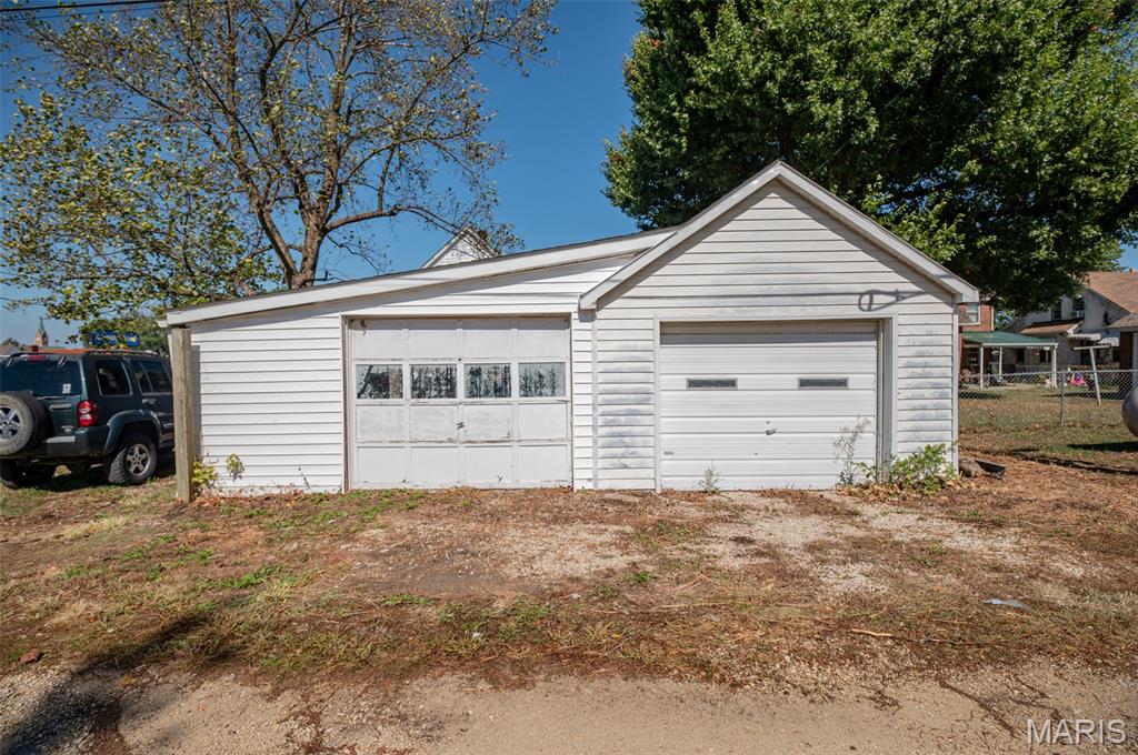 202 E Lincoln Avenue