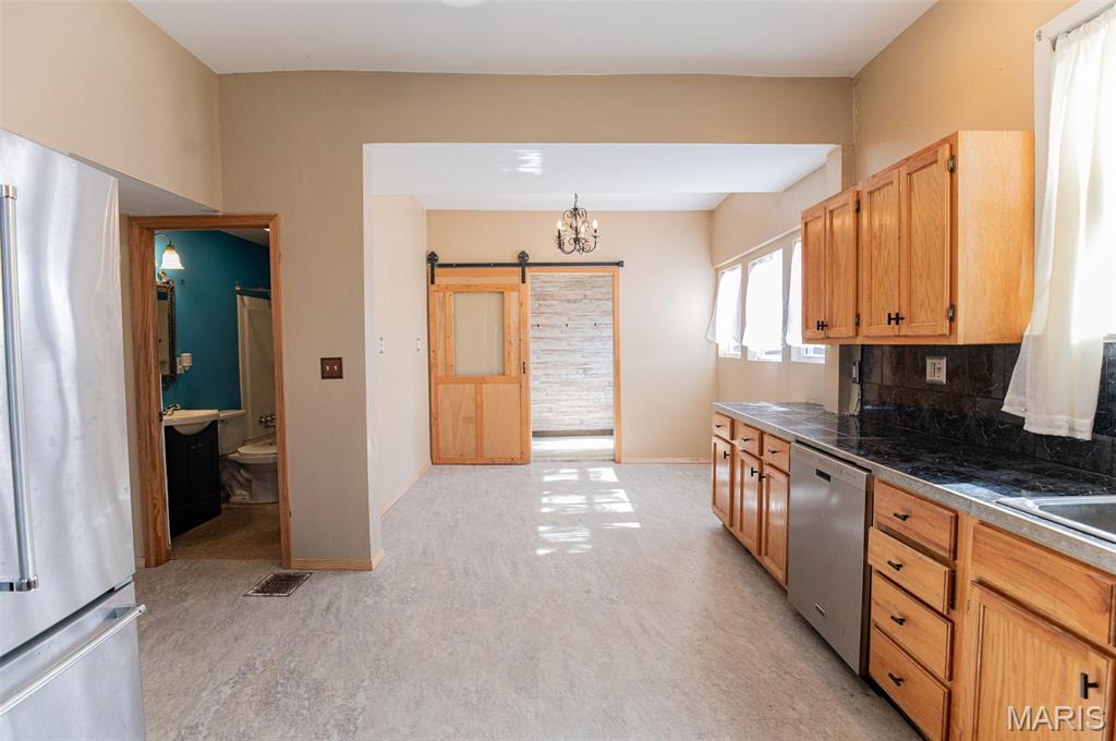 202 E Lincoln Avenue