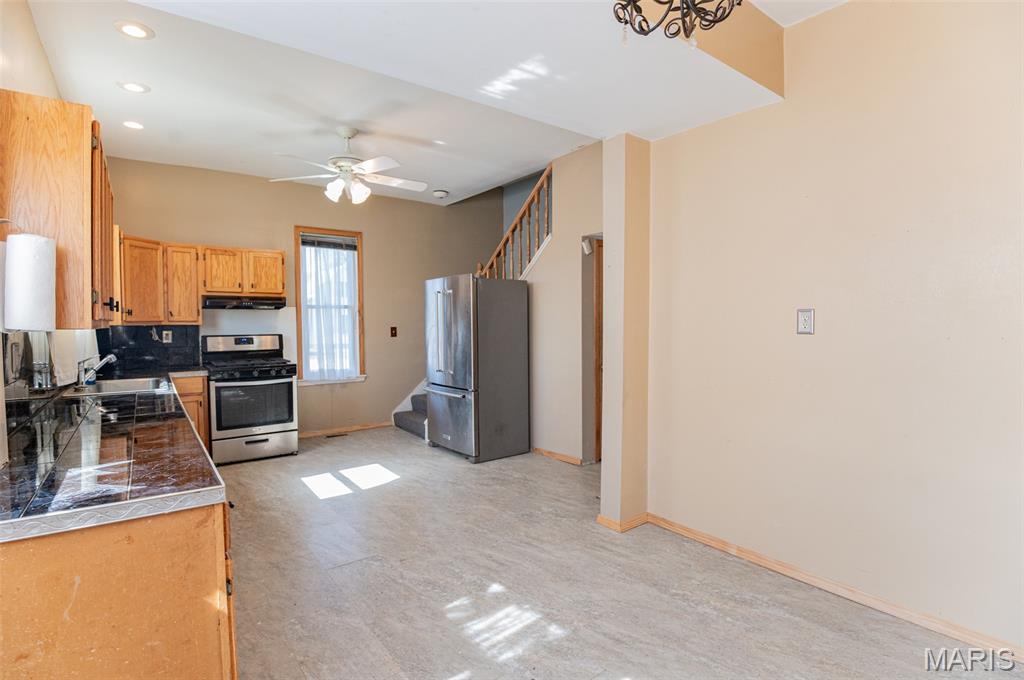 202 E Lincoln Avenue