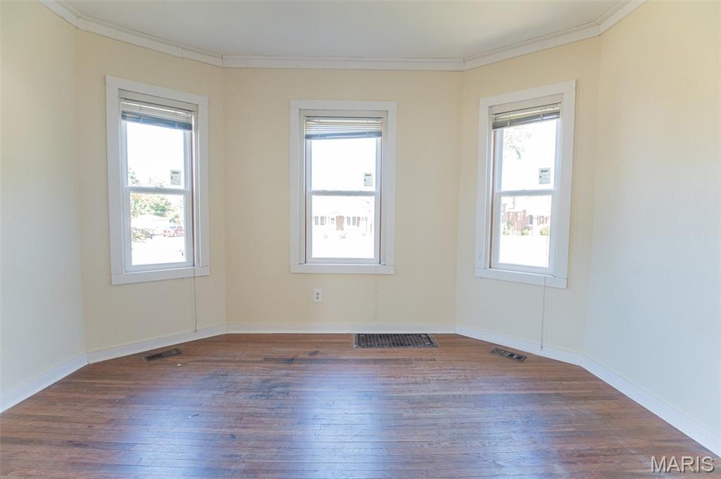 202 E Lincoln Avenue