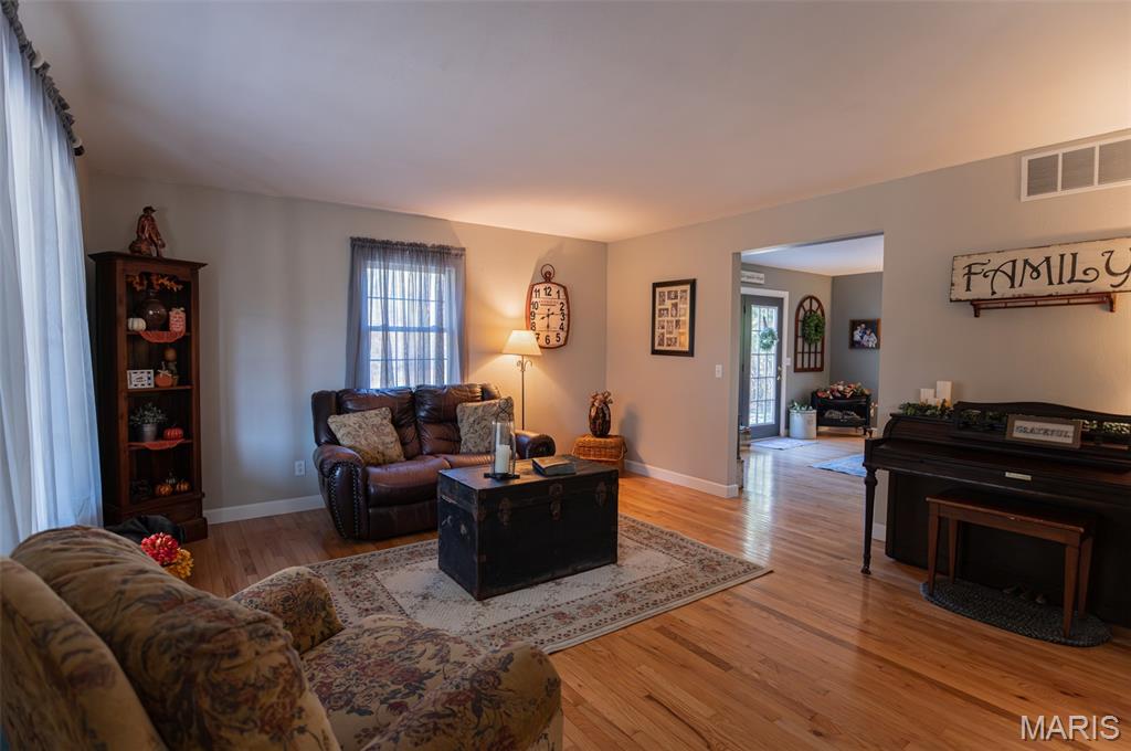 1136 Highway NN