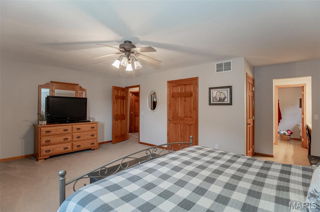 1136 Highway NN