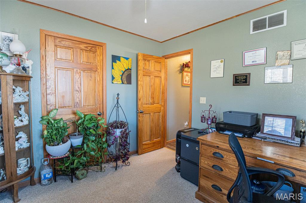 203 W Lehnhoff Drive