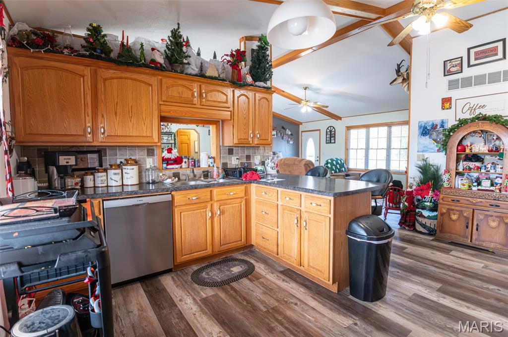 203 W Lehnhoff Drive