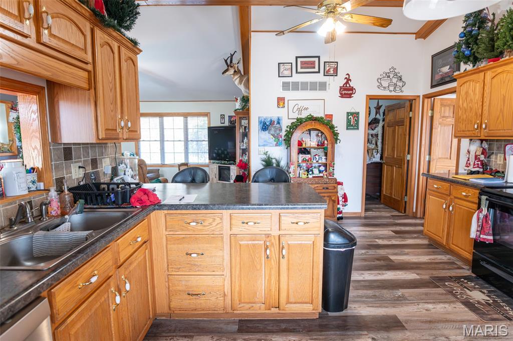 203 W Lehnhoff Drive