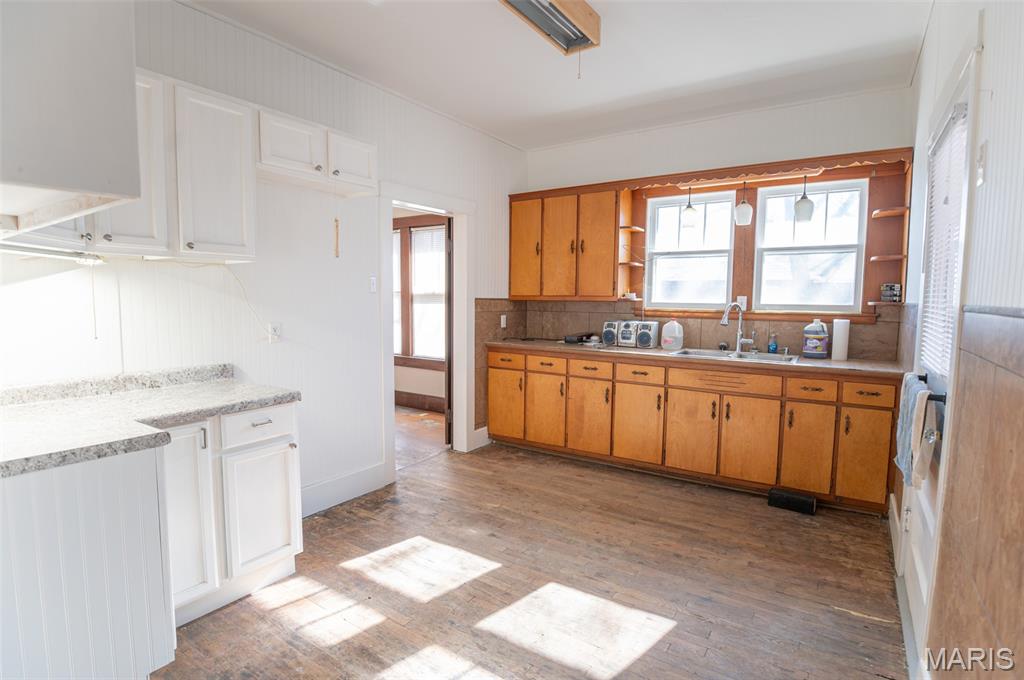 402 S Tellman Avenue