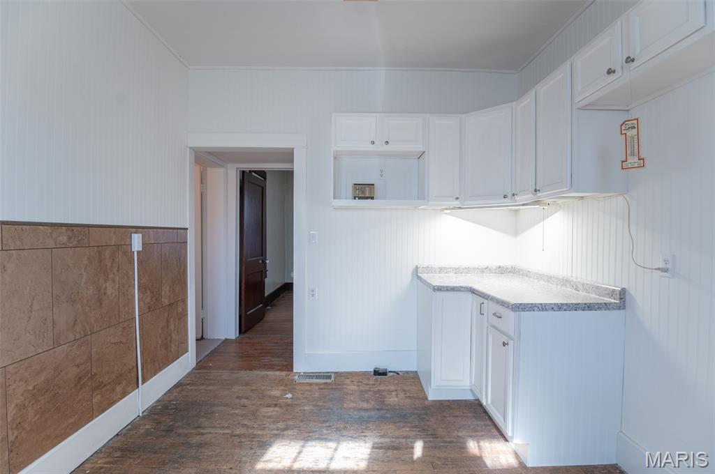 402 S Tellman Avenue