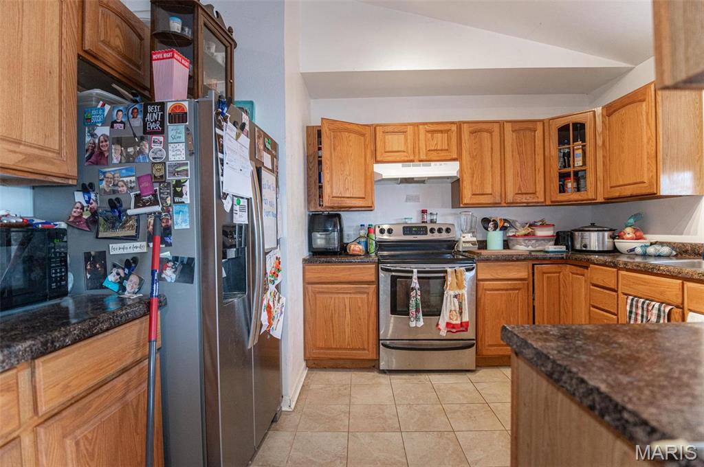 806 S Tebbetts