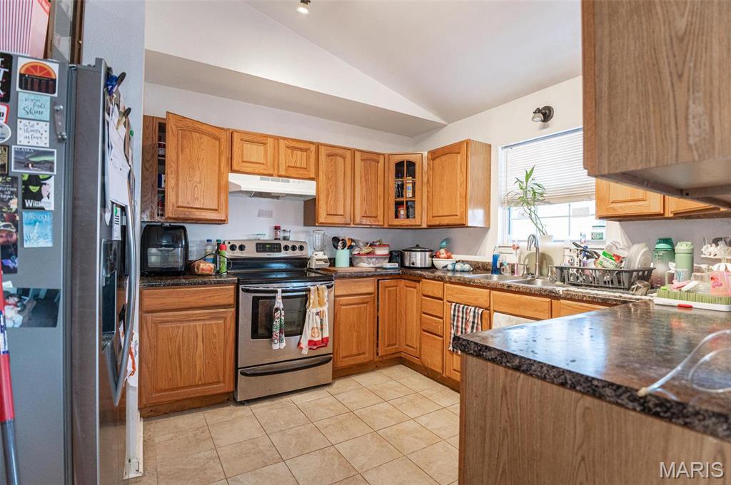 806 S Tebbetts