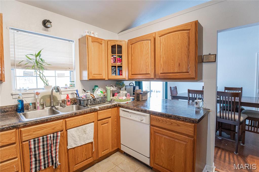 806 S Tebbetts