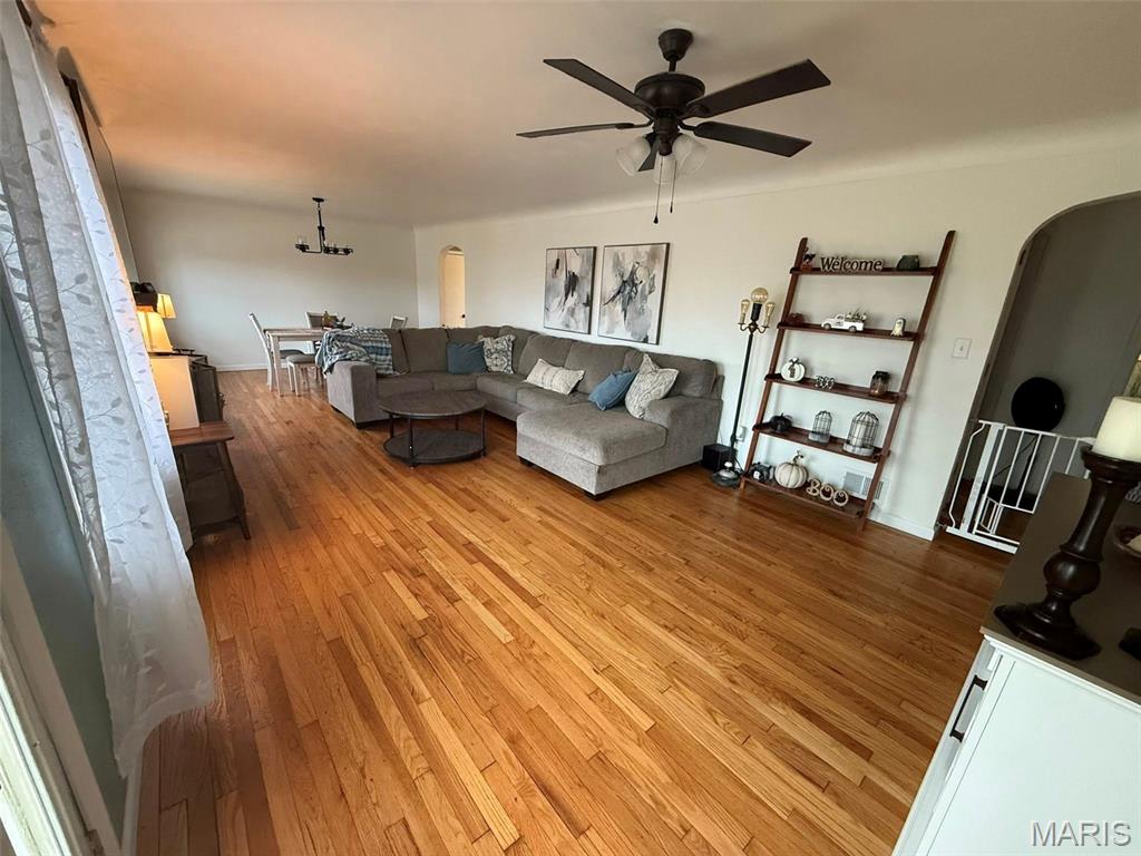 400 W Missouri Avenue